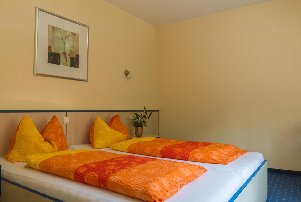 Hotel Papillon Lappersdorf  Екстер'єр фото